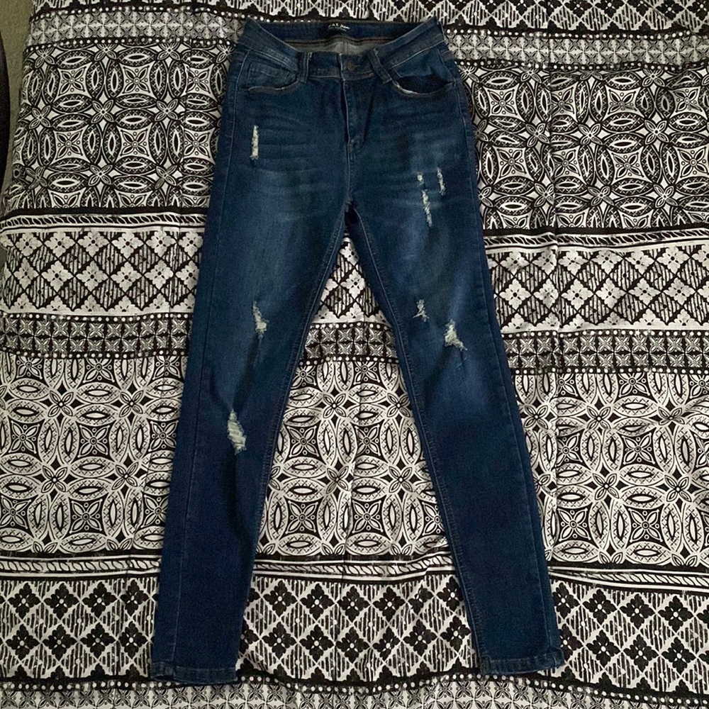 Juniors jeans